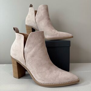 UNIVERSAL THREAD Faux Suede Booties Heeled Boots 3.5” Heel Taupe Size 11